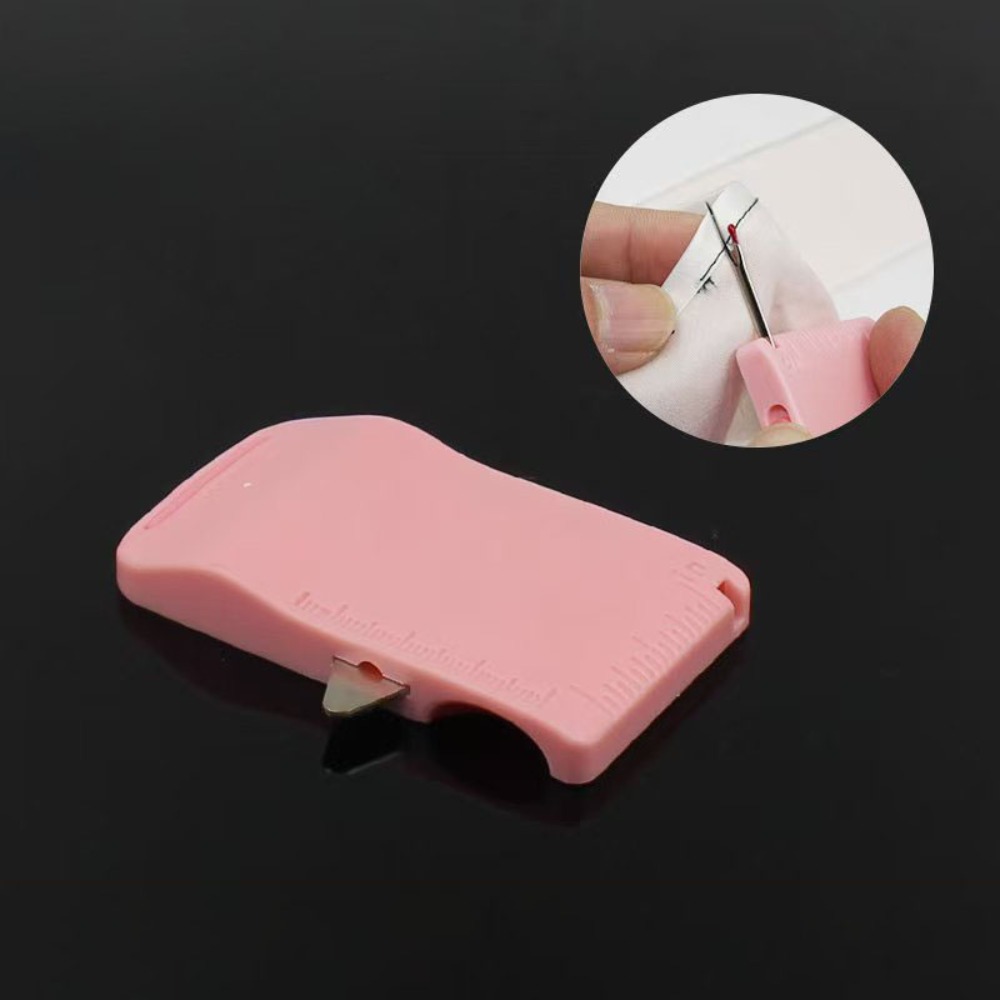 Seam Ripper Tool - รางเย็บผ้าแม่เหล็กปรับได้ พร้อมที่รื้อตะเข็บในตัว พร้อมเครื่องมือวัดระยะ ป้องกันการงอ ช่วยจัดตำแหน่ง นำทางการเย็บ