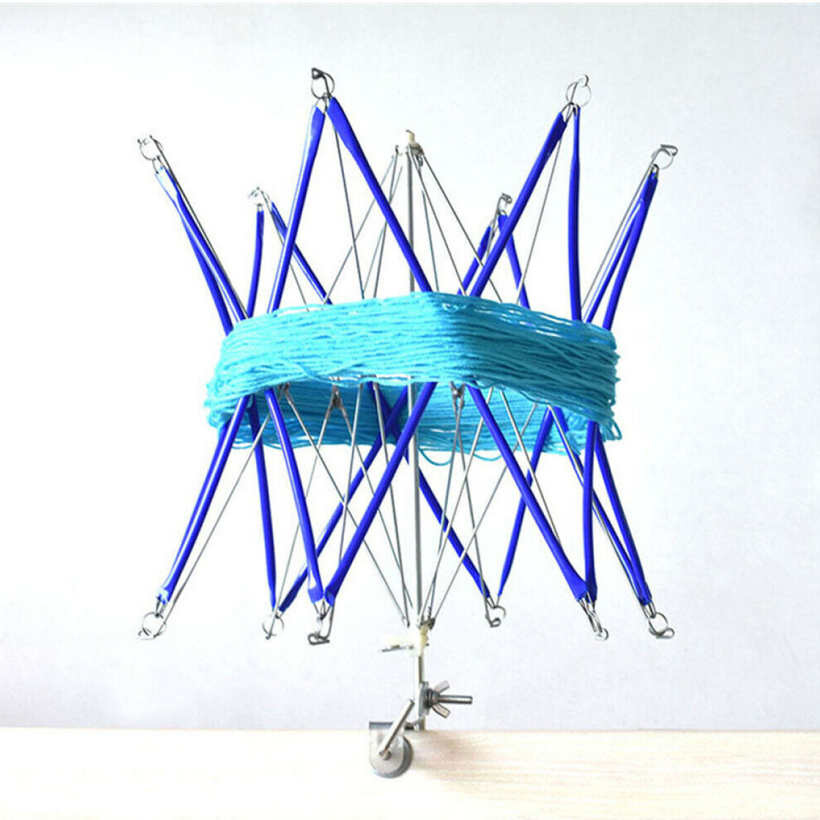 เครื่องม้วนไหมพรมแบบแฮนด์ฟรี ข - Sewing Knit บทวิจารณ์และราคา