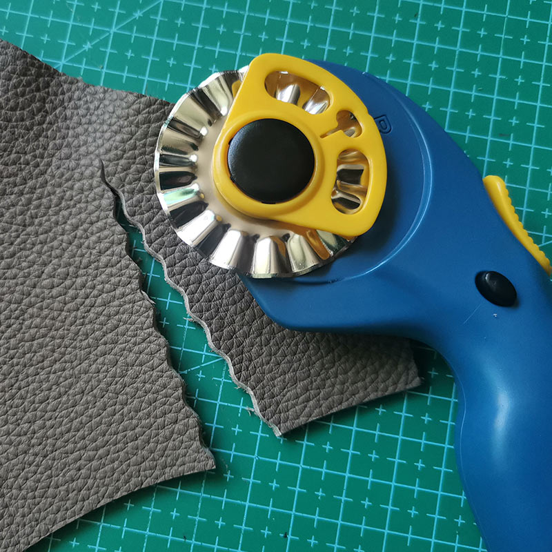 เครื่องตัดโรตารี่ Patchwork Le - Textile Sewing Kit บทวิจารณ์และราคา