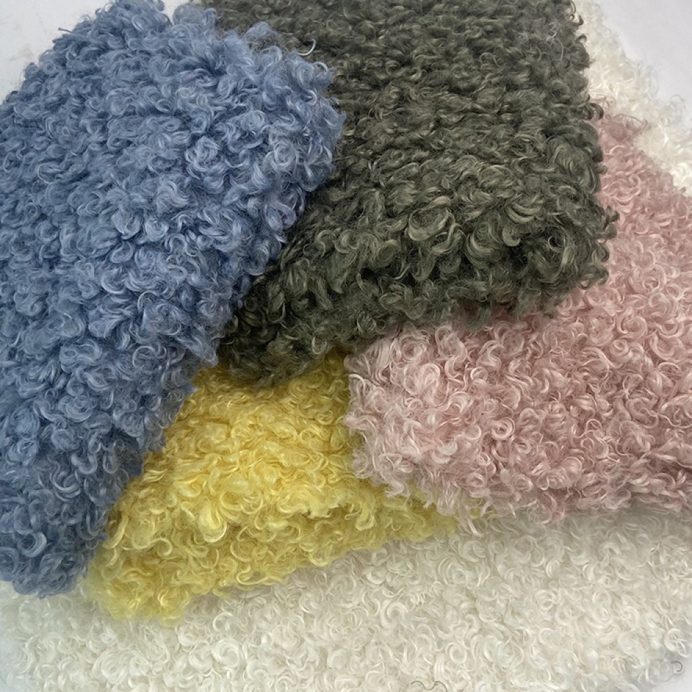 ผ้าขนแกะเทียมเนื้อนุ่ม 100% โพ - Sewing Fleece บทวิจารณ์และราคา