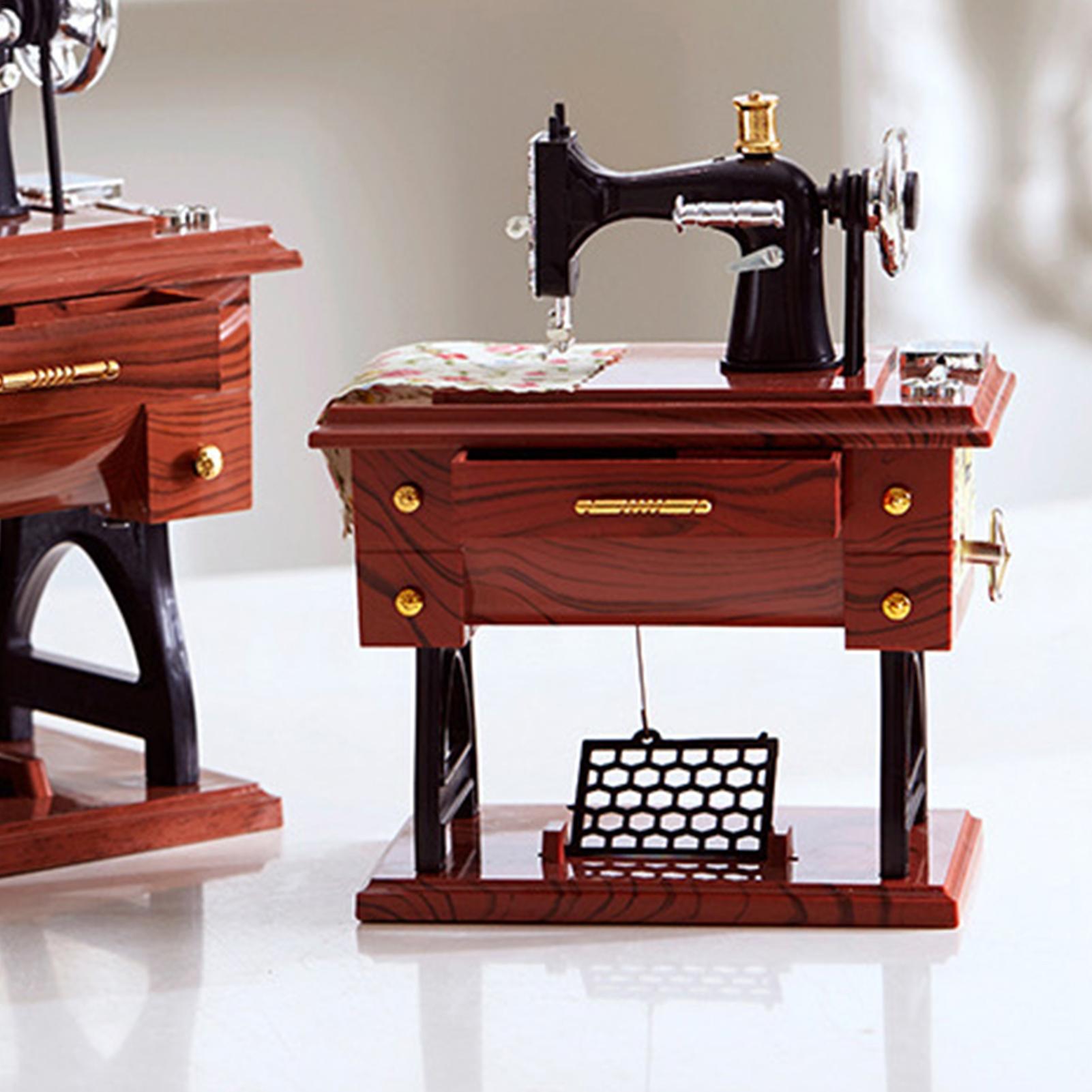 กล่องดนตรีจักรเย็บผ้าขนาดเล็ก  - Sewing Gathering บทวิจารณ์และราคา