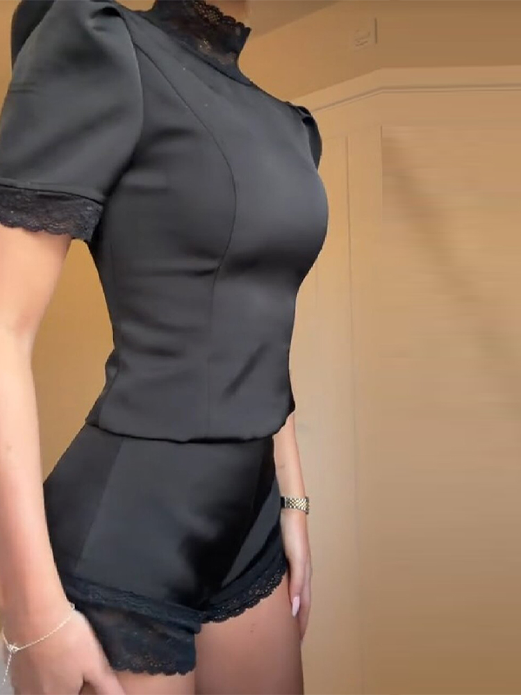 ชุดเซ็ตเสื้อครอปคอสูงแต่งขอบลู - Shoulder Pad Set In บทวิจารณ์และราคา
